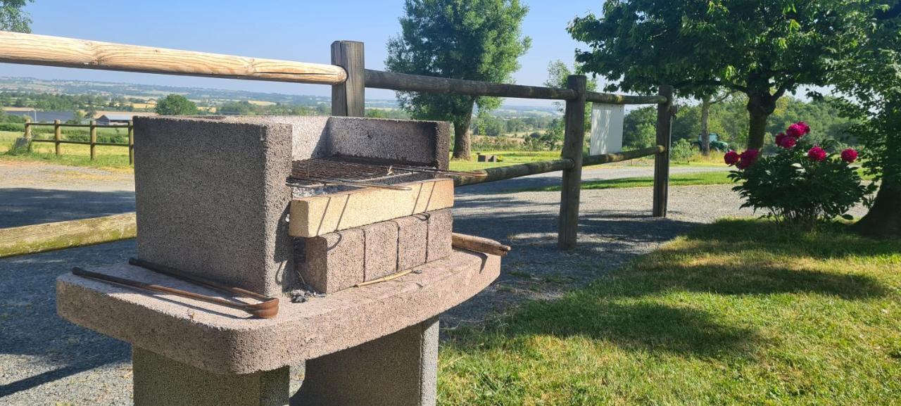 Le Logis Des Chons A La Campagne A Saint Hilaire Du Bois - Lys Haut Layon Le Plessis  Екстер'єр фото